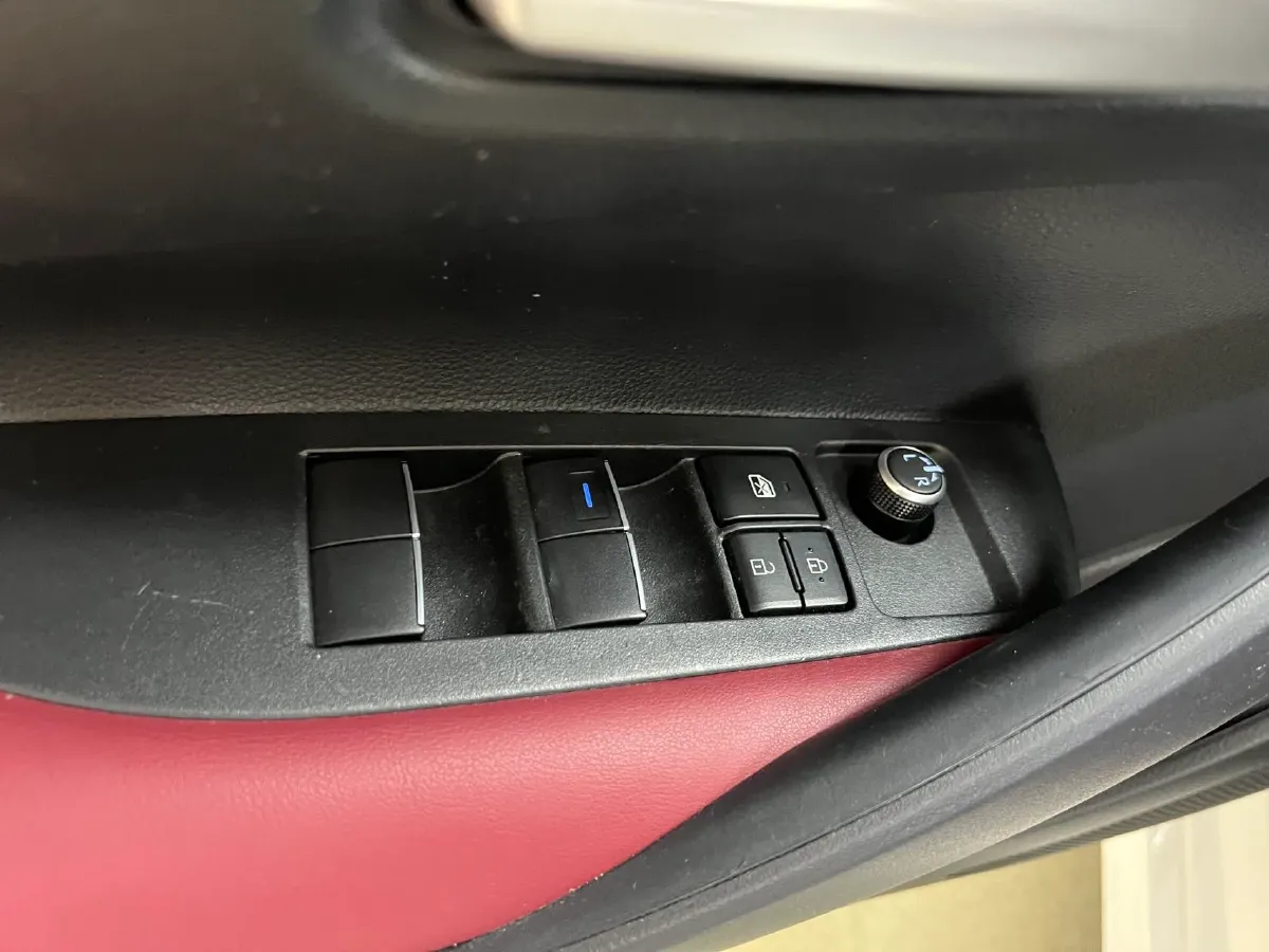 2021 Toyota Corolla 1.5L 121HP L3 CVT,autocango,china used car exporter,china ev exporter,chinese used car exporter,chinese used ev exporter