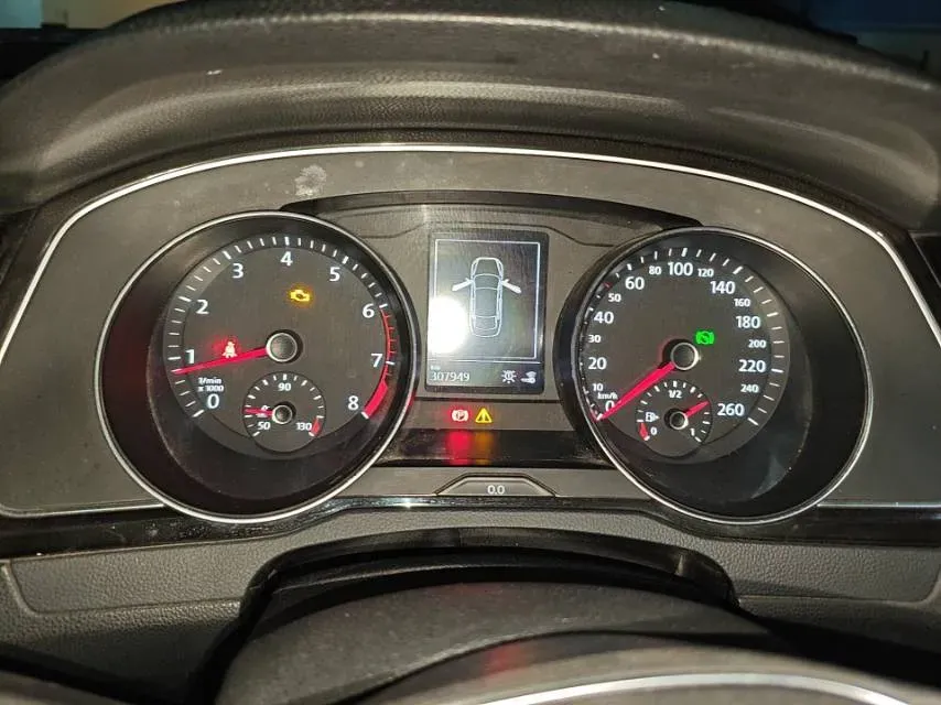 2018 Volkswagen Magotan 1.8T 180HP L4 7DCT,autocango,china used car exporter,china ev exporter,chinese used car exporter,chinese used ev exporter