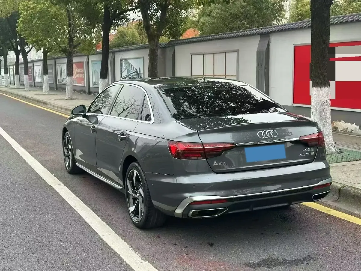 2021 Audi A4L 2.0T 190HP L4 7DCT,autocango,china used car exporter,china ev exporter,chinese used car exporter,chinese used ev exporter