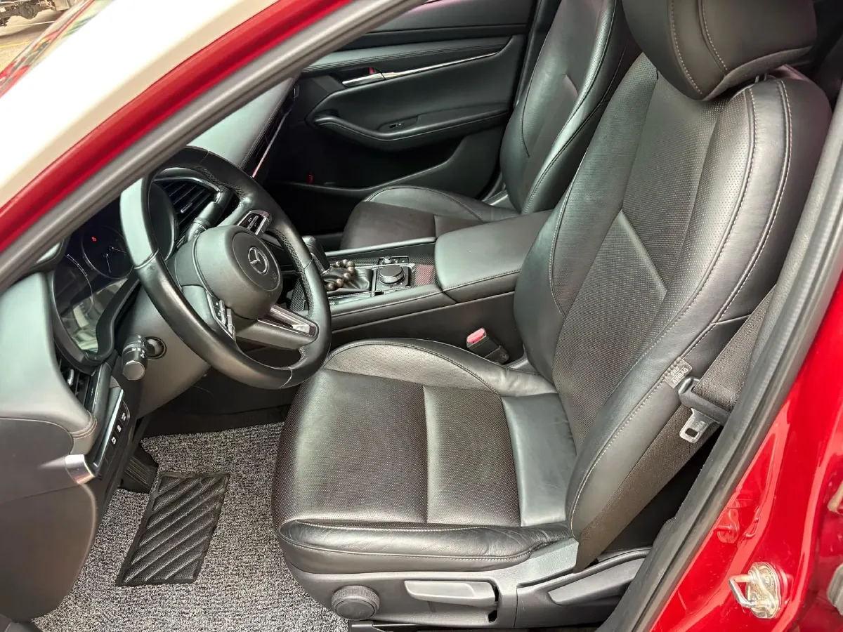 2020 Mazda 3 Axela 2.0L 158HP L4 6AT,autocango,china used car exporter,china ev exporter,chinese used car exporter,chinese used ev exporter