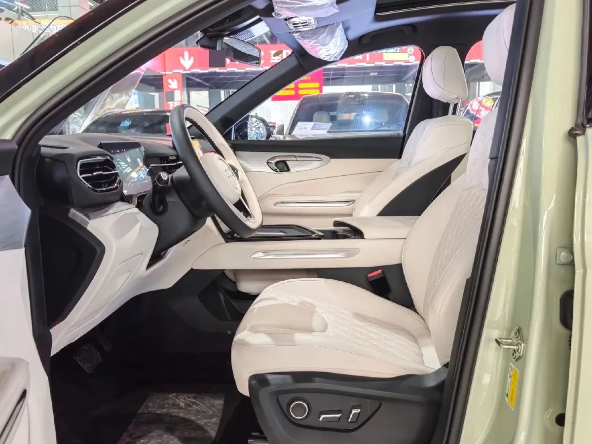 2025 Bestune YueYi 07 1.5T 150HP L4 1DHT PHEV,autocango,china used car exporter,china ev exporter,chinese used car exporter,chinese used ev exporter