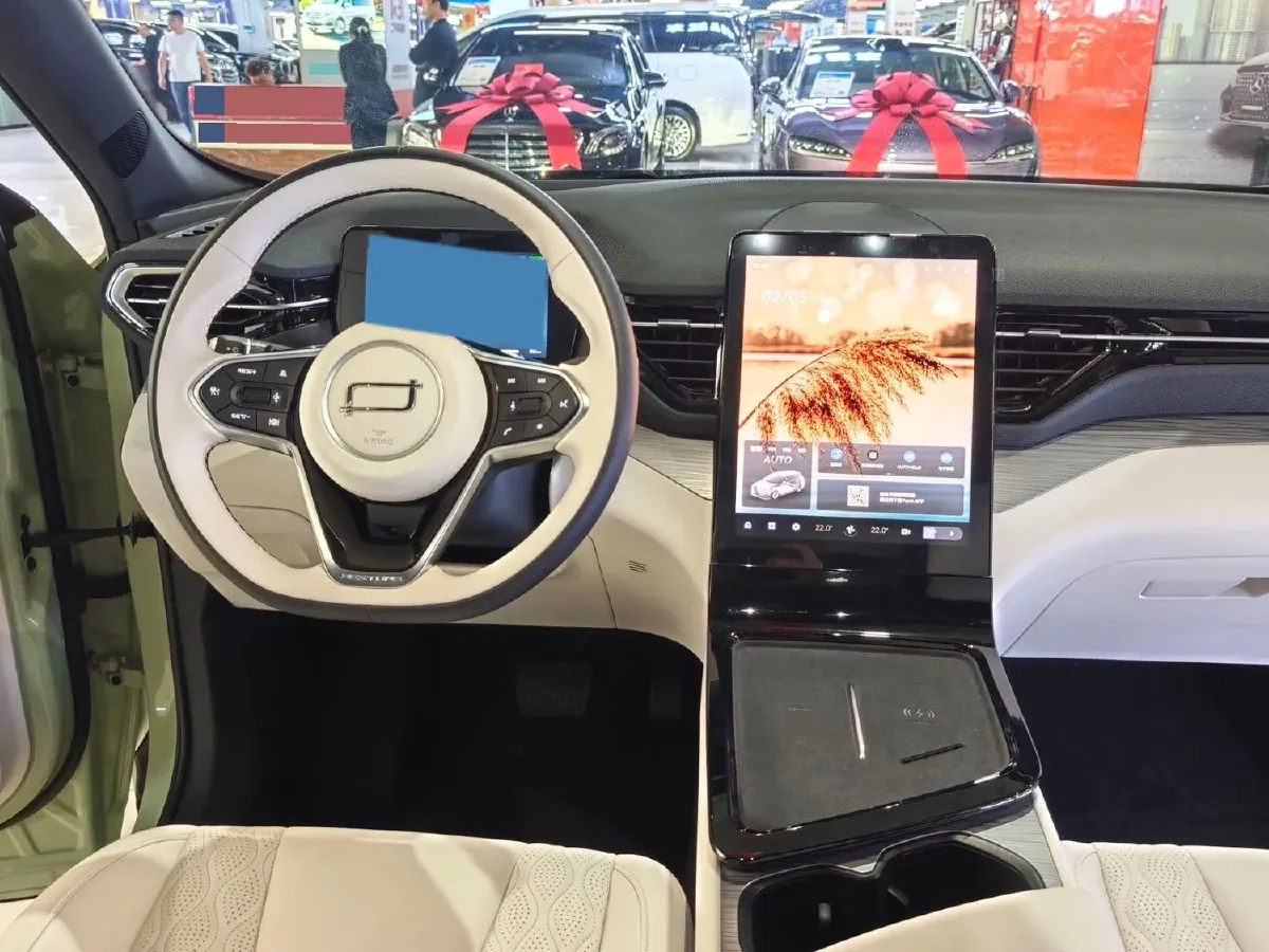 2025 Bestune YueYi 07 1.5T 150HP L4 1DHT PHEV,autocango,china used car exporter,china ev exporter,chinese used car exporter,chinese used ev exporter