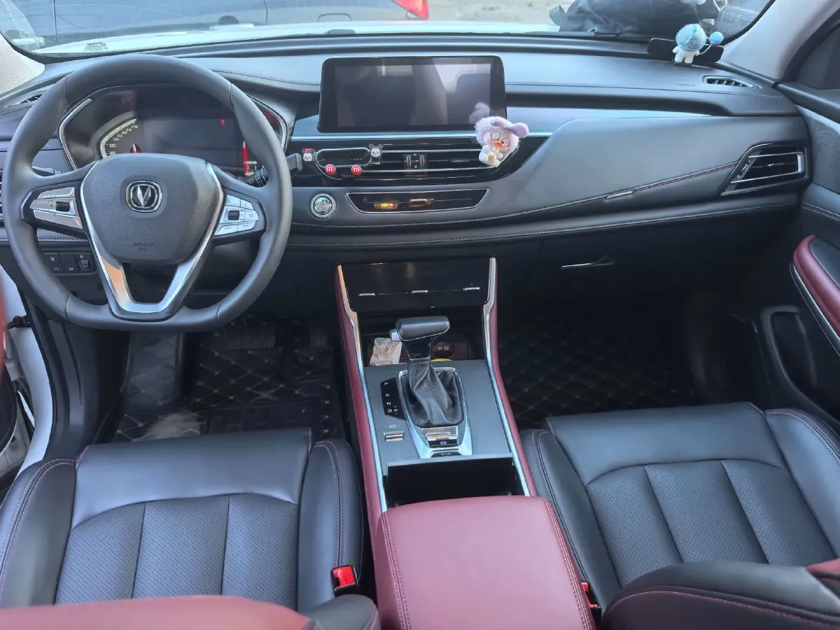 2022 ChangAn CS75 1.5T 180HP L4 7DCT,autocango,china used car exporter,china ev exporter,chinese used car exporter,chinese used ev exporter