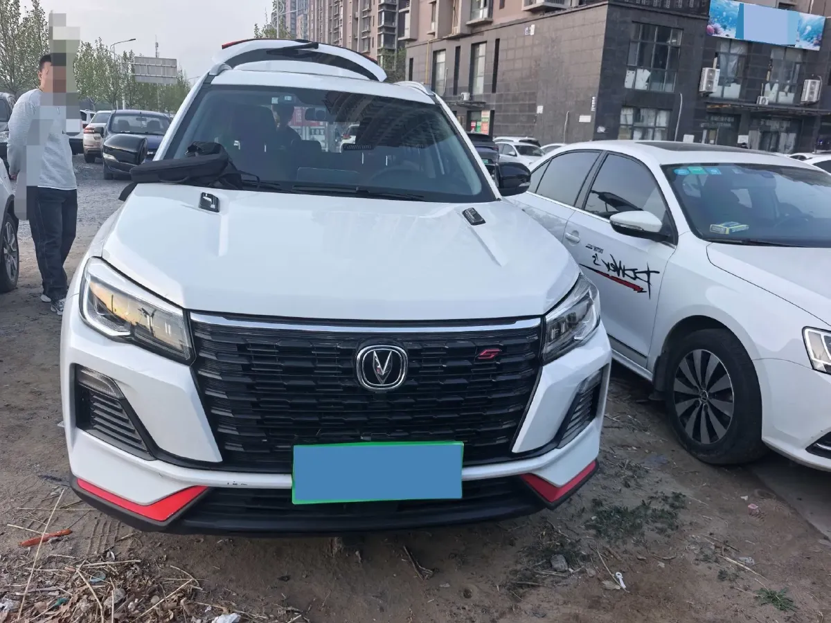 2022 ChangAn CS75 1.5T 180HP L4 7DCT,autocango,china used car exporter,china ev exporter,chinese used car exporter,chinese used ev exporter
