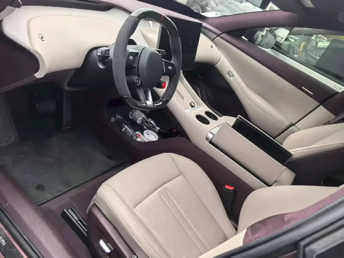 2025 MI YU7 BEV 101.7KWH,autocango,china used car exporter,china ev exporter,chinese used car exporter,chinese used ev exporter