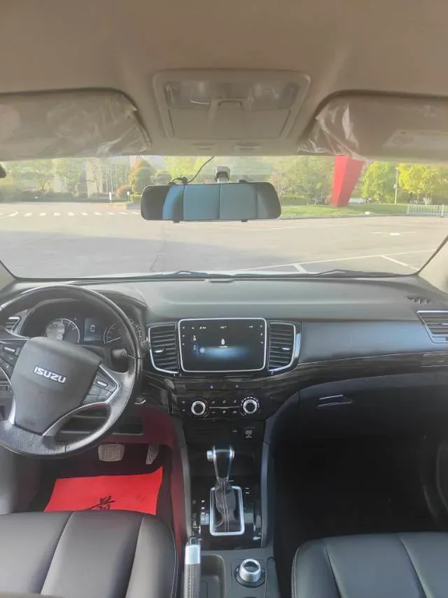 2020 Isuzu LingTuo 2.5T 150HP L4 6AT,autocango,china used car exporter,china ev exporter,chinese used car exporter,chinese used ev exporter