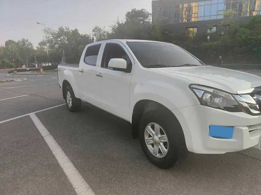 2020 Isuzu LingTuo 2.5T 150HP L4 6AT,autocango,china used car exporter,china ev exporter,chinese used car exporter,chinese used ev exporter