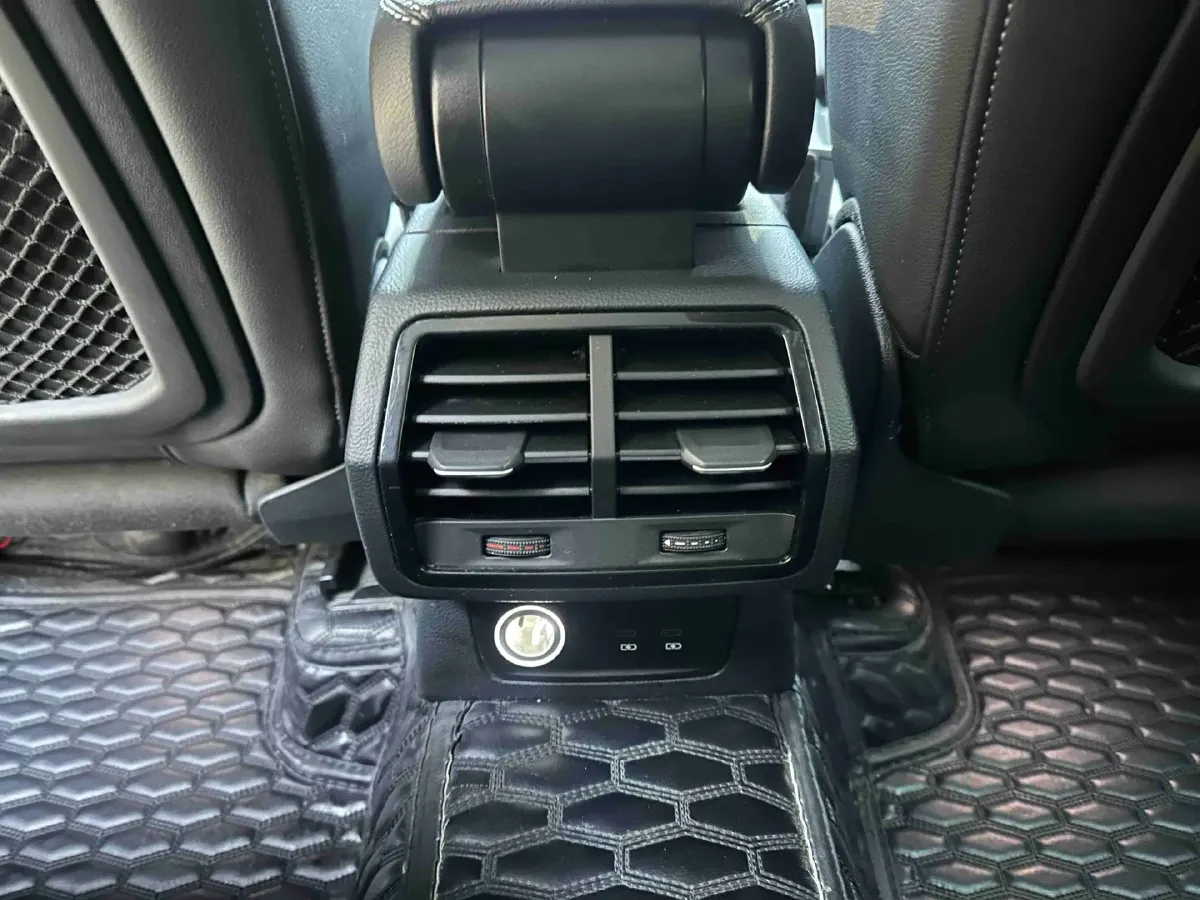 2021 Audi Q3 1.4T 150HP L4 7DCT,autocango,china used car exporter,china ev exporter,chinese used car exporter,chinese used ev exporter