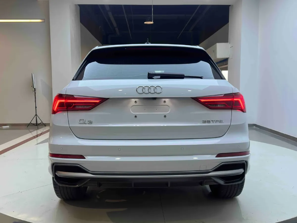 2021 Audi Q3 1.4T 150HP L4 7DCT,autocango,china used car exporter,china ev exporter,chinese used car exporter,chinese used ev exporter