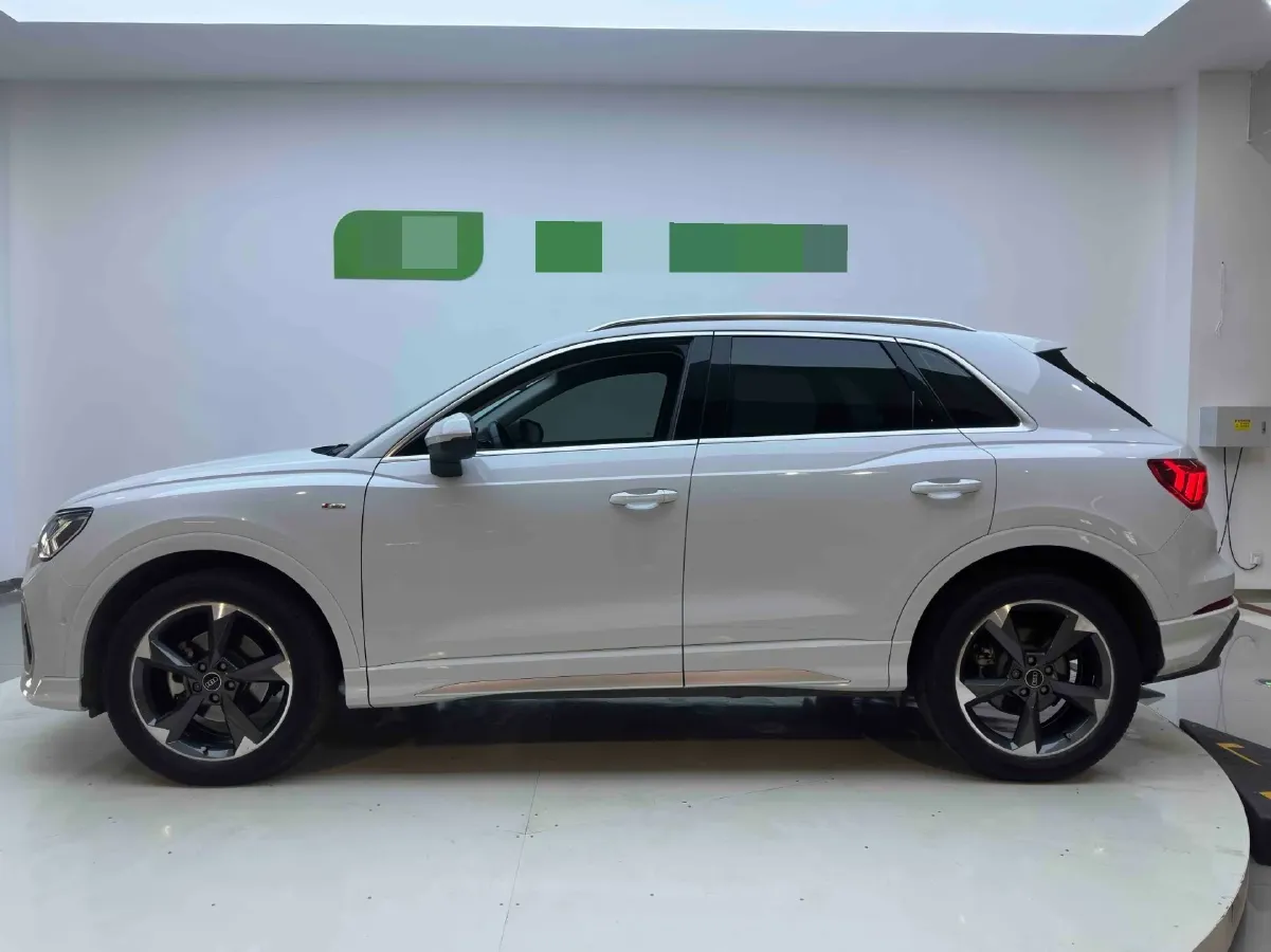2021 Audi Q3 1.4T 150HP L4 7DCT,autocango,china used car exporter,china ev exporter,chinese used car exporter,chinese used ev exporter