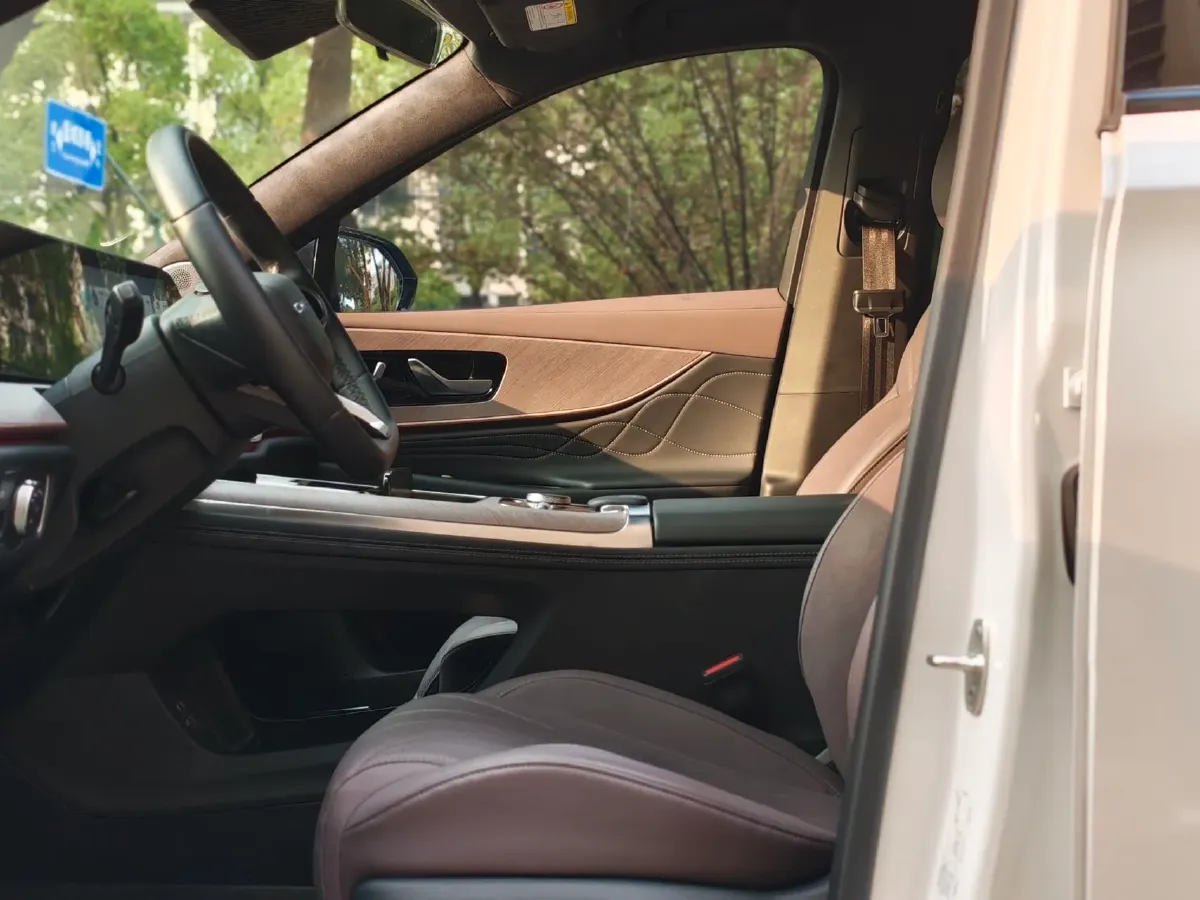 2025 Chery Tiggo 9 2.0T 261HP L4 8AT,autocango,china used car exporter,china ev exporter,chinese used car exporter,chinese used ev exporter