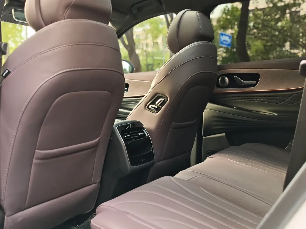 2025 Chery Tiggo 9 2.0T 261HP L4 8AT,autocango,china used car exporter,china ev exporter,chinese used car exporter,chinese used ev exporter