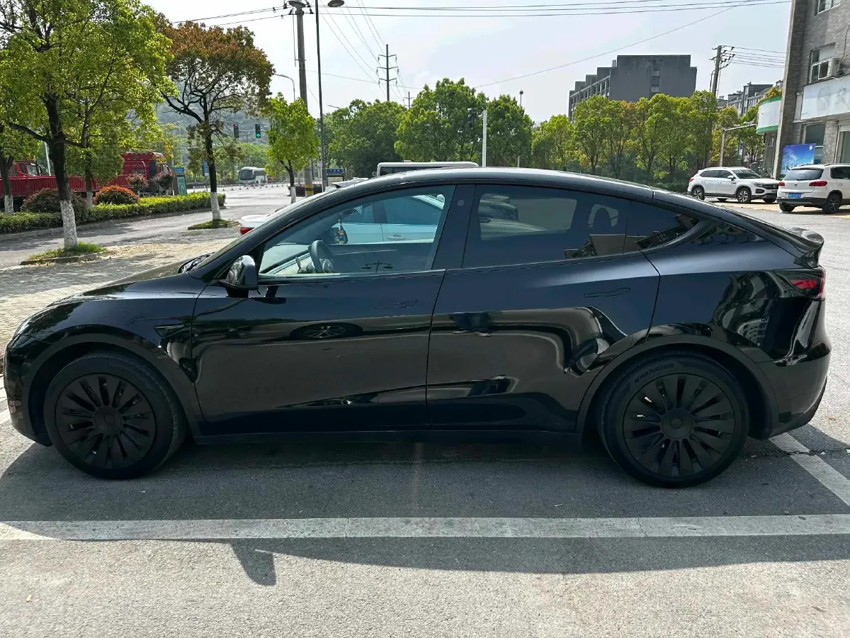 2022 Tesla Model Y BEV 60KWH,autocango,china used car exporter,china ev exporter,chinese used car exporter,chinese used ev exporter