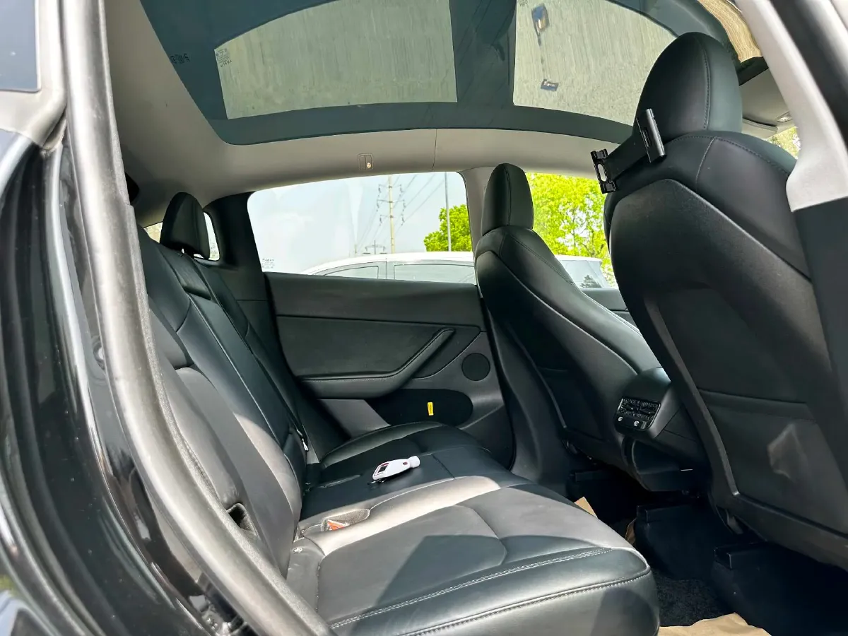 2022 Tesla Model Y BEV 60KWH,autocango,china used car exporter,china ev exporter,chinese used car exporter,chinese used ev exporter