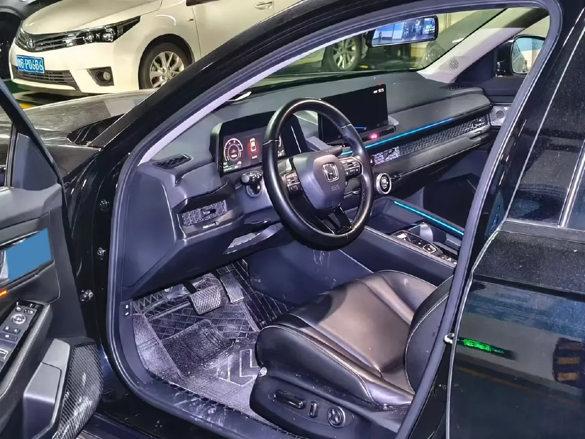 2023 Honda Accord 2.0L 148HP L4 E-CVT PHEV 17.7KWH,autocango,china used car exporter,china ev exporter,chinese used car exporter,chinese used ev exporter