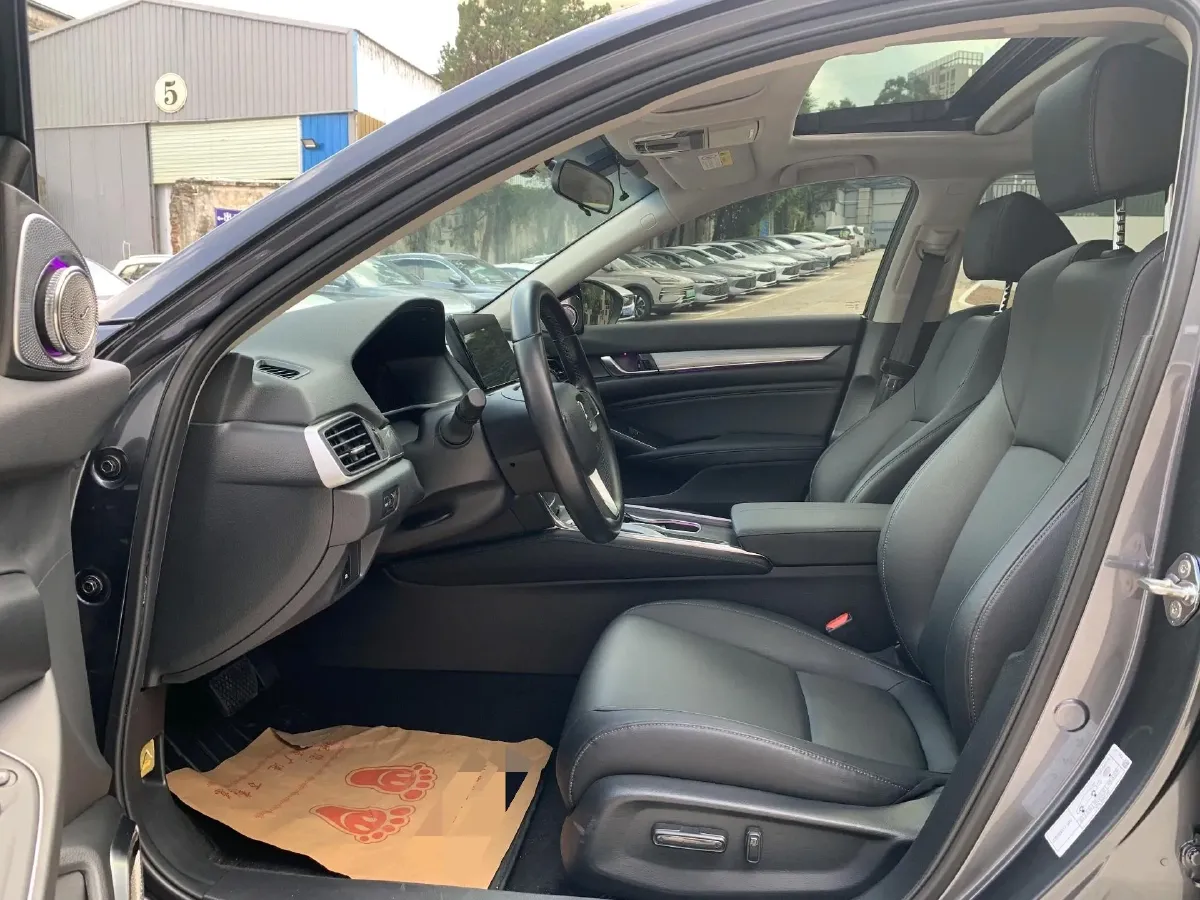 2023 Honda Accord 2.0L 148HP L4 E-CVT PHEV 17.7KWH,autocango,china used car exporter,china ev exporter,chinese used car exporter,chinese used ev exporter