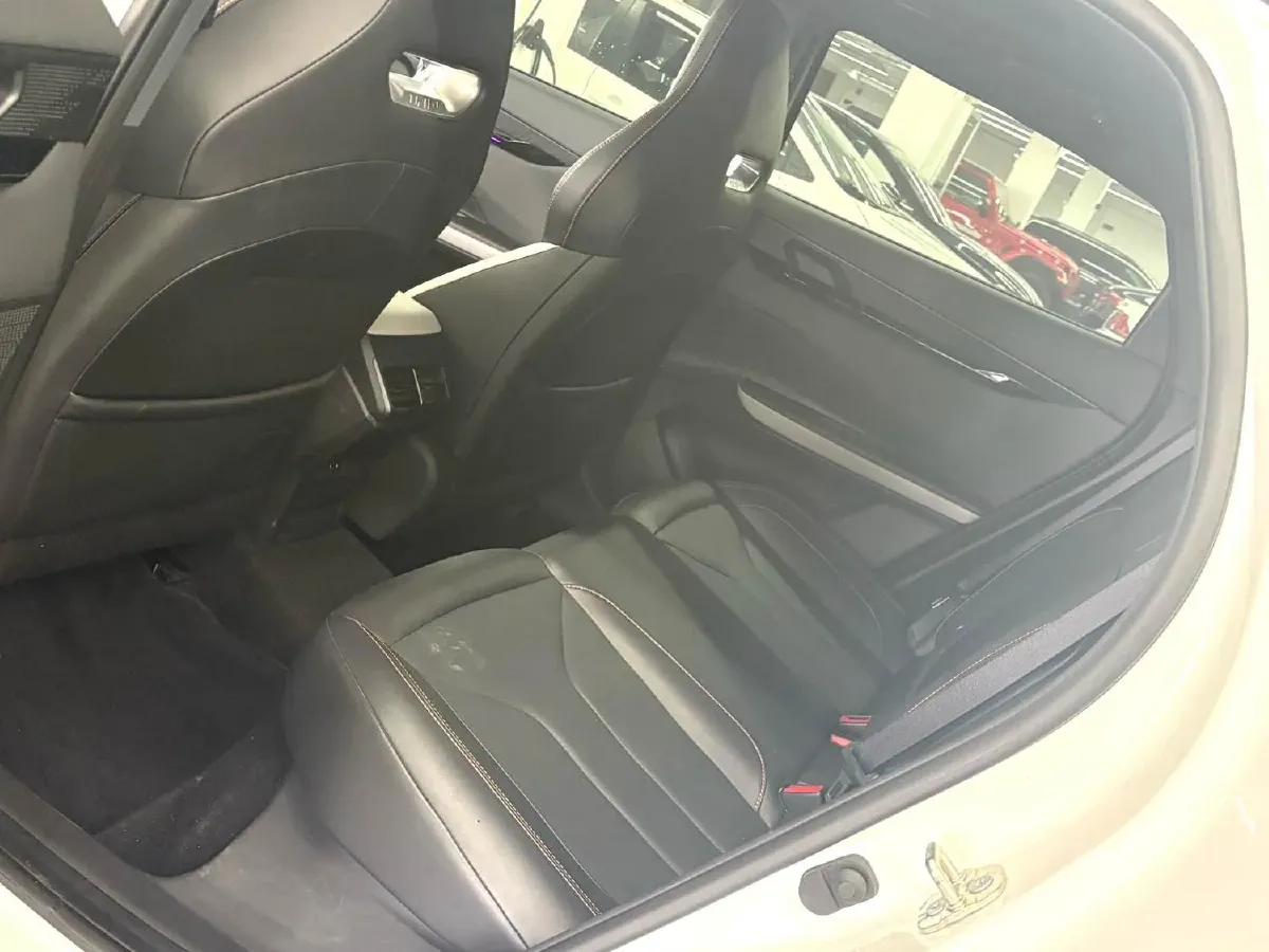 2023 ChangAn UNI-V 1.5T 188HP L4 7DCT,autocango,china used car exporter,china ev exporter,chinese used car exporter,chinese used ev exporter