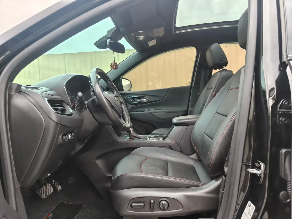 2022 Chevrolet Equinox 2.0T 237HP L4 9AT,autocango,china used car exporter,china ev exporter,chinese used car exporter,chinese used ev exporter