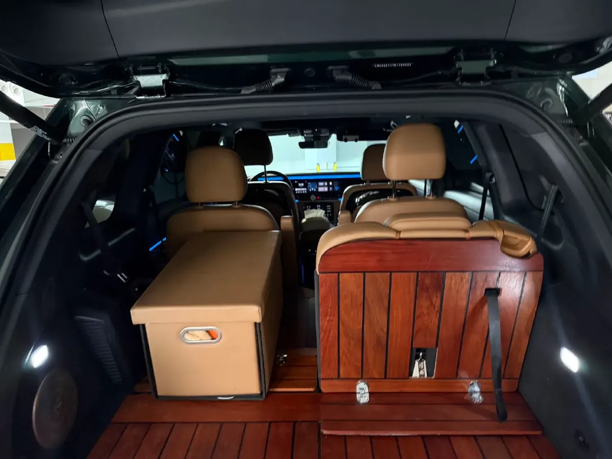 2021 Li ONE Range Extended 131HP REEV 40.5KWH,autocango,china used car exporter,china ev exporter,chinese used car exporter,chinese used ev exporter