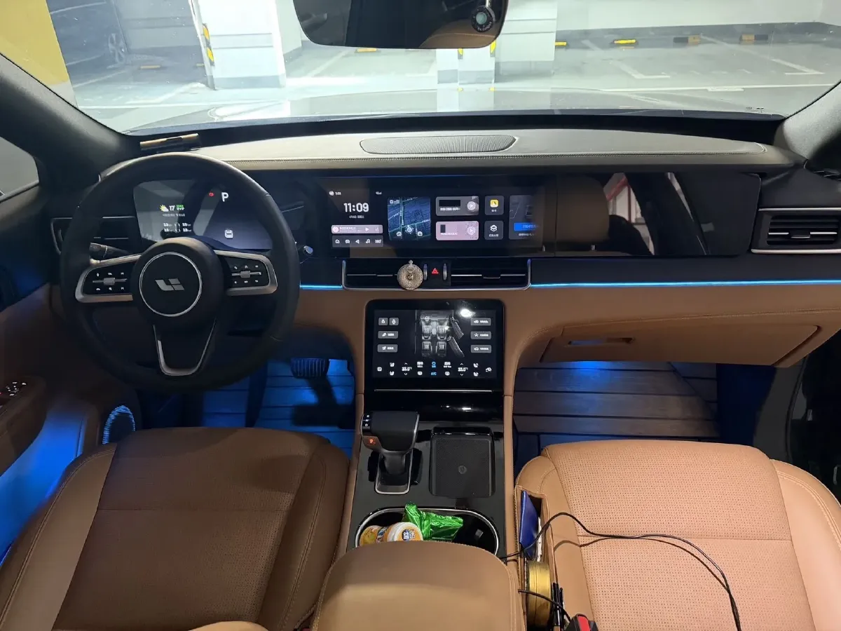 2021 Li ONE Range Extended 131HP REEV 40.5KWH,autocango,china used car exporter,china ev exporter,chinese used car exporter,chinese used ev exporter