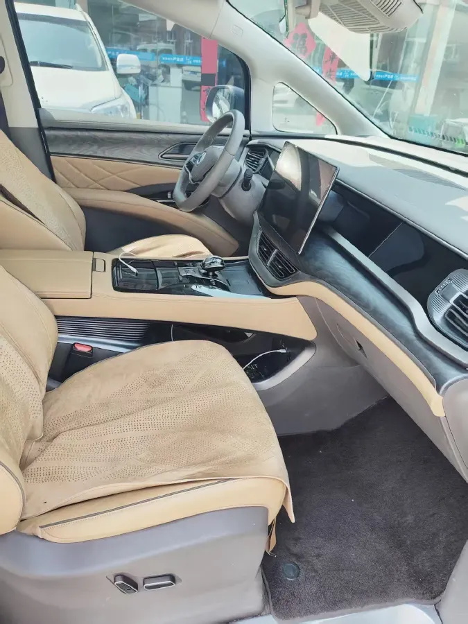 2022 HongQi HS7 3.0T 337HP V6 8AT,autocango,china used car exporter,china ev exporter,chinese used car exporter,chinese used ev exporter