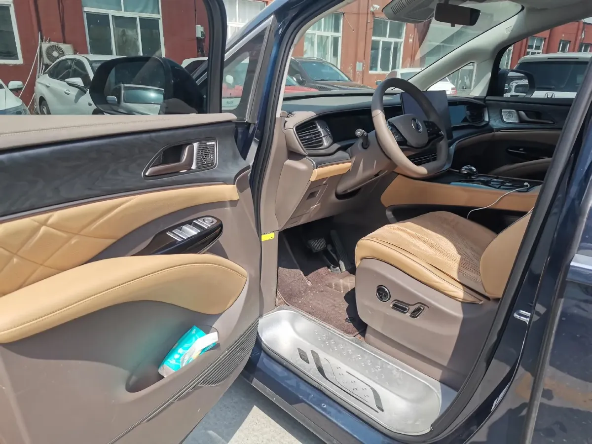 2022 HongQi HS7 3.0T 337HP V6 8AT,autocango,china used car exporter,china ev exporter,chinese used car exporter,chinese used ev exporter