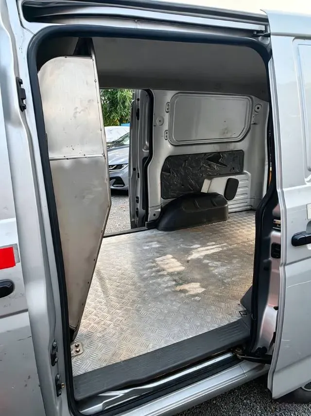 2018 WuLing RongGuang V 1.5L 112HP L4 5MT,autocango,china used car exporter,china ev exporter,chinese used car exporter,chinese used ev exporter