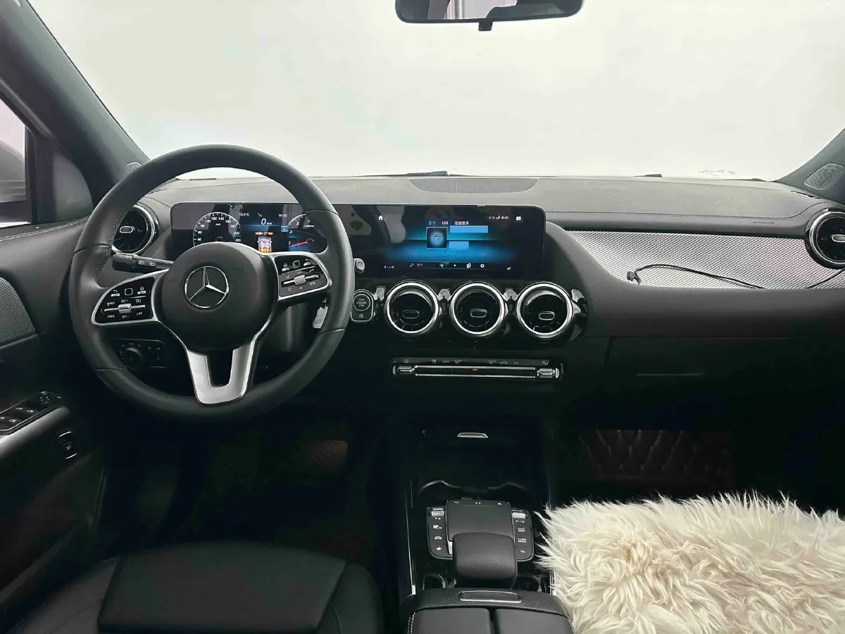 2020 Mercedes-Benz GLA Class 1.3T 136HP L4 7DCT,autocango,china used car exporter,china ev exporter,chinese used car exporter,chinese used ev exporter