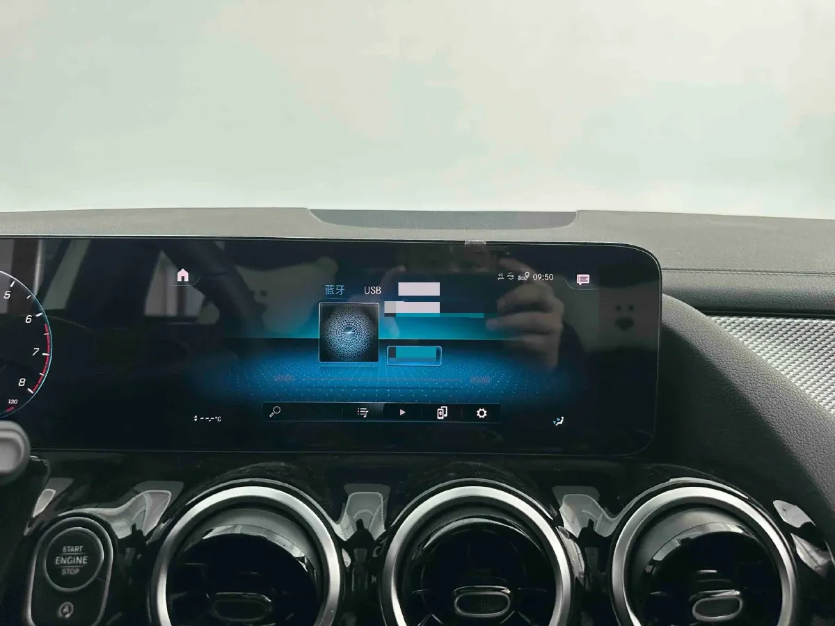 2020 Mercedes-Benz GLA Class 1.3T 136HP L4 7DCT,autocango,china used car exporter,china ev exporter,chinese used car exporter,chinese used ev exporter