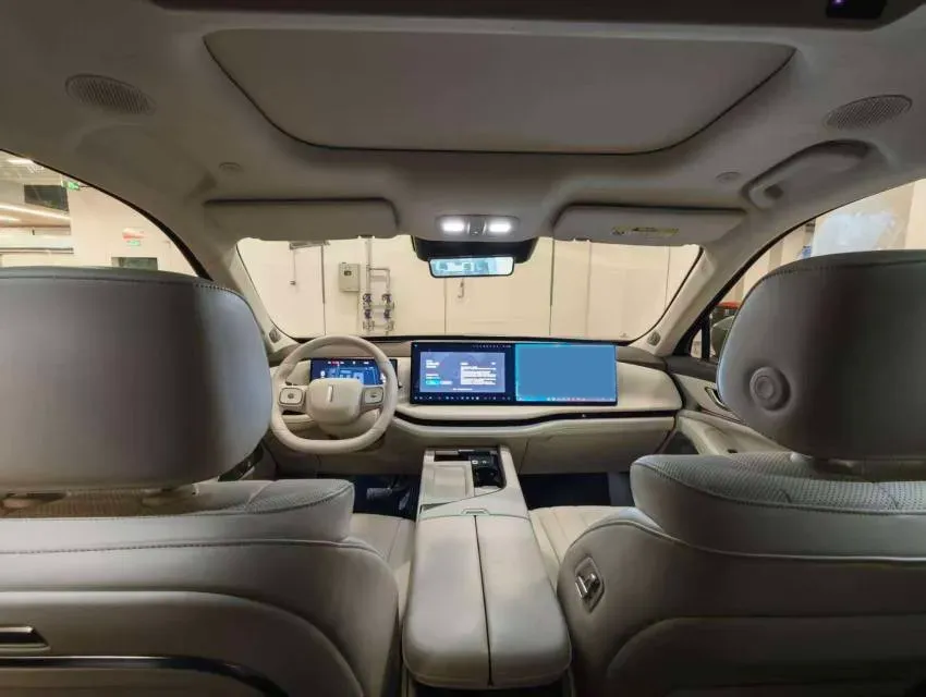 2025 WEY BlueMountain 1.5T 170HP L4 4DHT PHEV 44.5KWH,autocango,china used car exporter,china ev exporter,chinese used car exporter,chinese used ev exporter