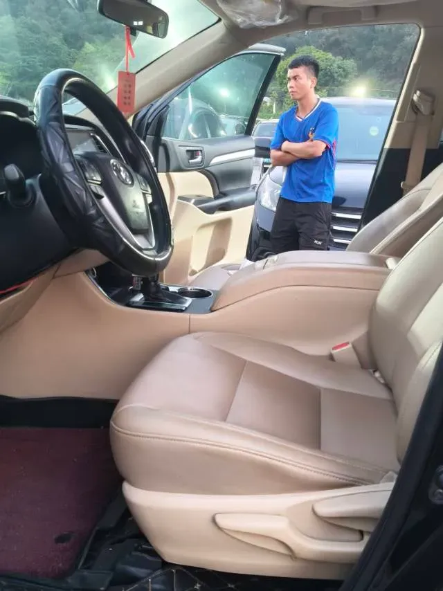 2018 Toyota Highlander 2.0T 220HP L4 6AT,autocango,china used car exporter,china ev exporter,chinese used car exporter,chinese used ev exporter