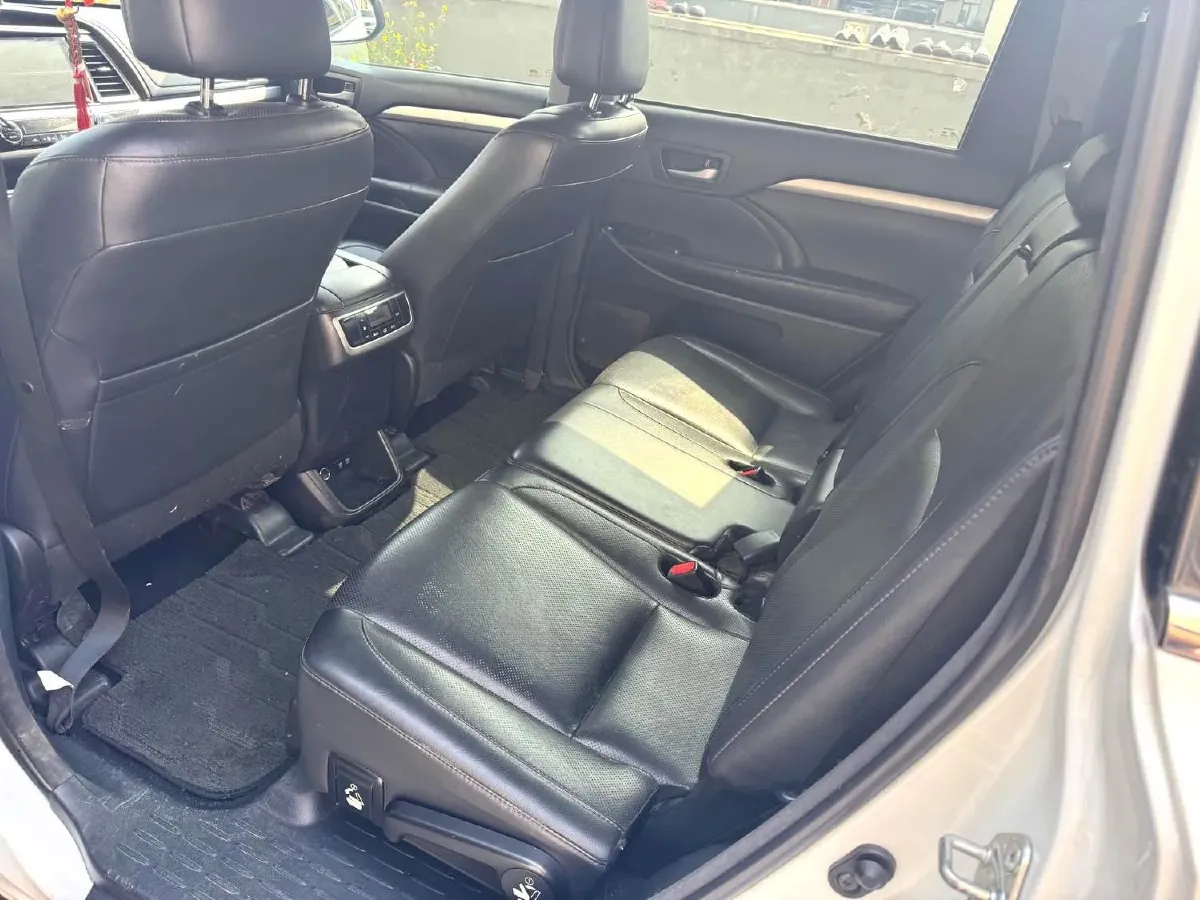 2018 Toyota Highlander 2.0T 220HP L4 6AT,autocango,china used car exporter,china ev exporter,chinese used car exporter,chinese used ev exporter