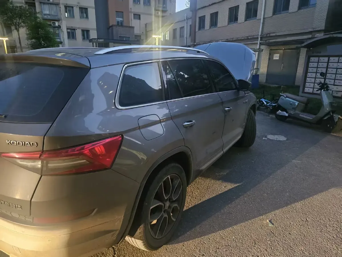 2018 Skoda Kodiak 1.8T 180HP L4 7DCT,autocango,china used car exporter,china ev exporter,chinese used car exporter,chinese used ev exporter