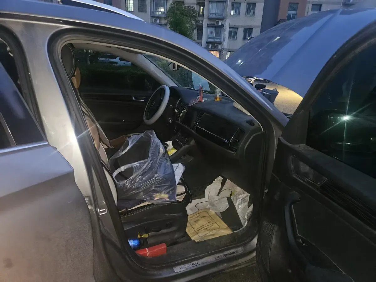 2018 Skoda Kodiak 1.8T 180HP L4 7DCT,autocango,china used car exporter,china ev exporter,chinese used car exporter,chinese used ev exporter