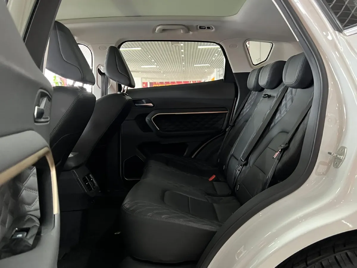 2020 Haval H6 1.5T 169HP L4 7DCT,autocango,china used car exporter,china ev exporter,chinese used car exporter,chinese used ev exporter