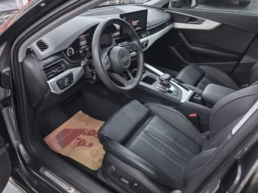 2020 Audi A4L 2.0T 190HP L4 7DCT,autocango,china used car exporter,china ev exporter,chinese used car exporter,chinese used ev exporter