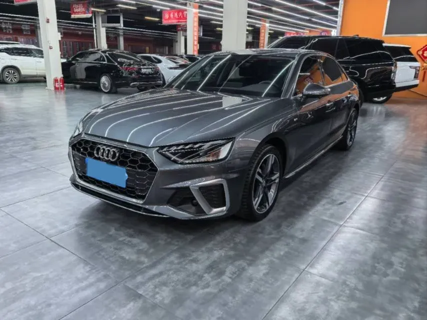2020 Audi A4L 2.0T 190HP L4 7DCT,autocango,china used car exporter,china ev exporter,chinese used car exporter,chinese used ev exporter