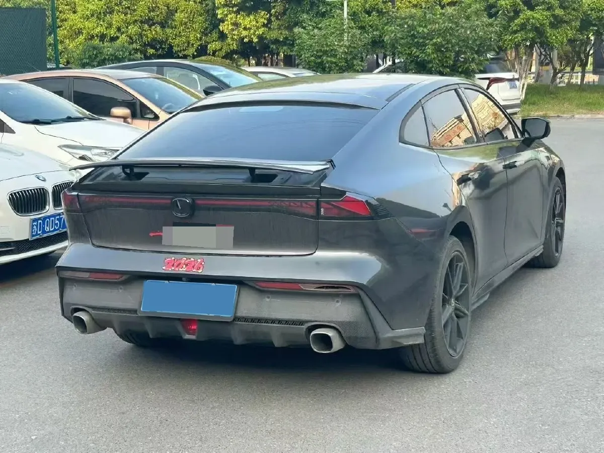 2022 ChangAn UNI-V 1.5T 188HP L4 7DCT,autocango,china used car exporter,china ev exporter,chinese used car exporter,chinese used ev exporter