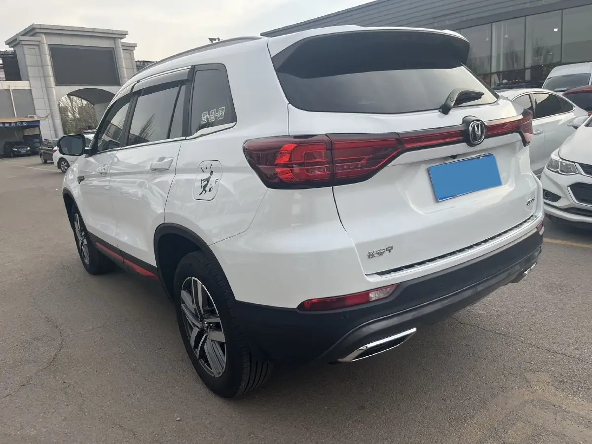 2023 ChangAn CS75 1.5T 188HP L4 7DCT,autocango,china used car exporter,china ev exporter,chinese used car exporter,chinese used ev exporter