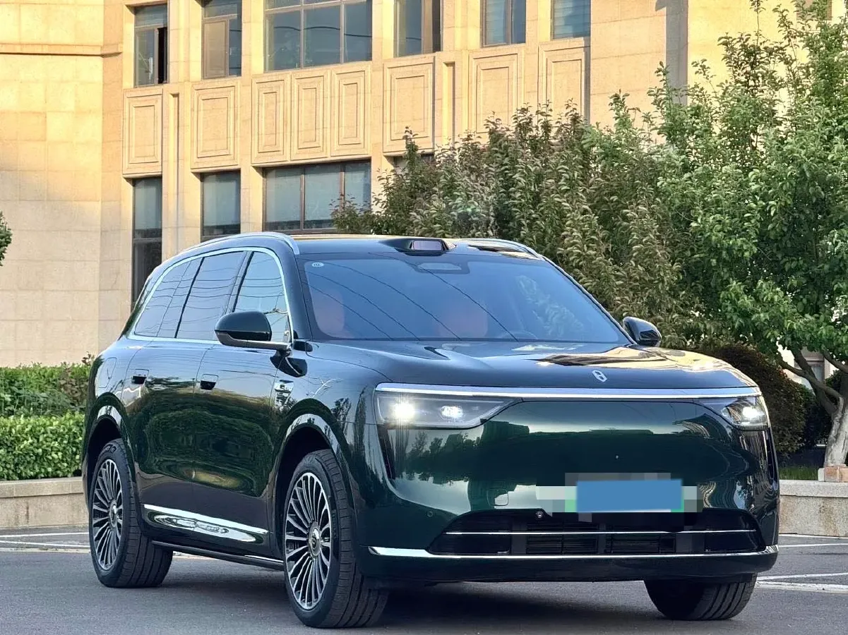 2025 AITO AITO M9 REEV 160HP REEV 52KWH,autocango,china used car exporter,china ev exporter,chinese used car exporter,chinese used ev exporter