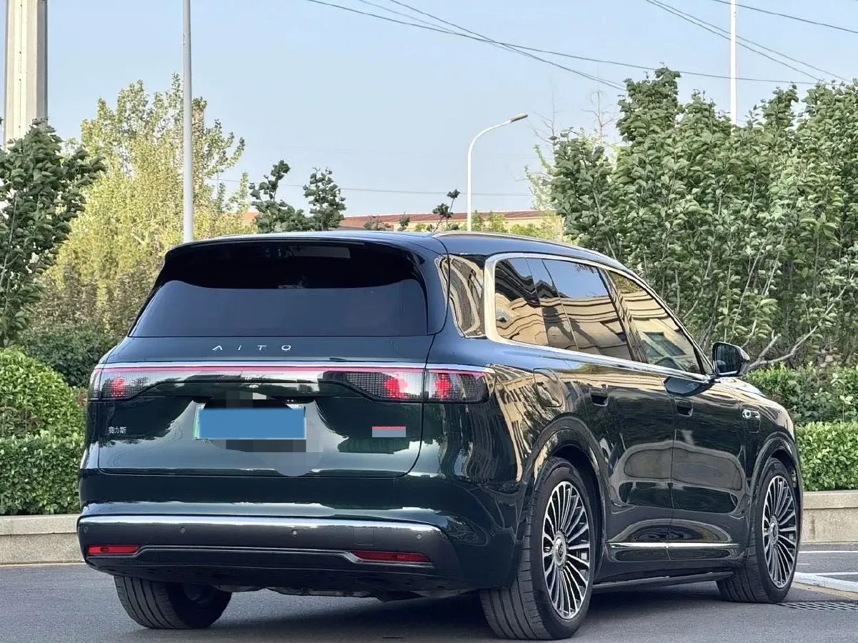 2025 AITO AITO M9 REEV 160HP REEV 52KWH,autocango,china used car exporter,china ev exporter,chinese used car exporter,chinese used ev exporter