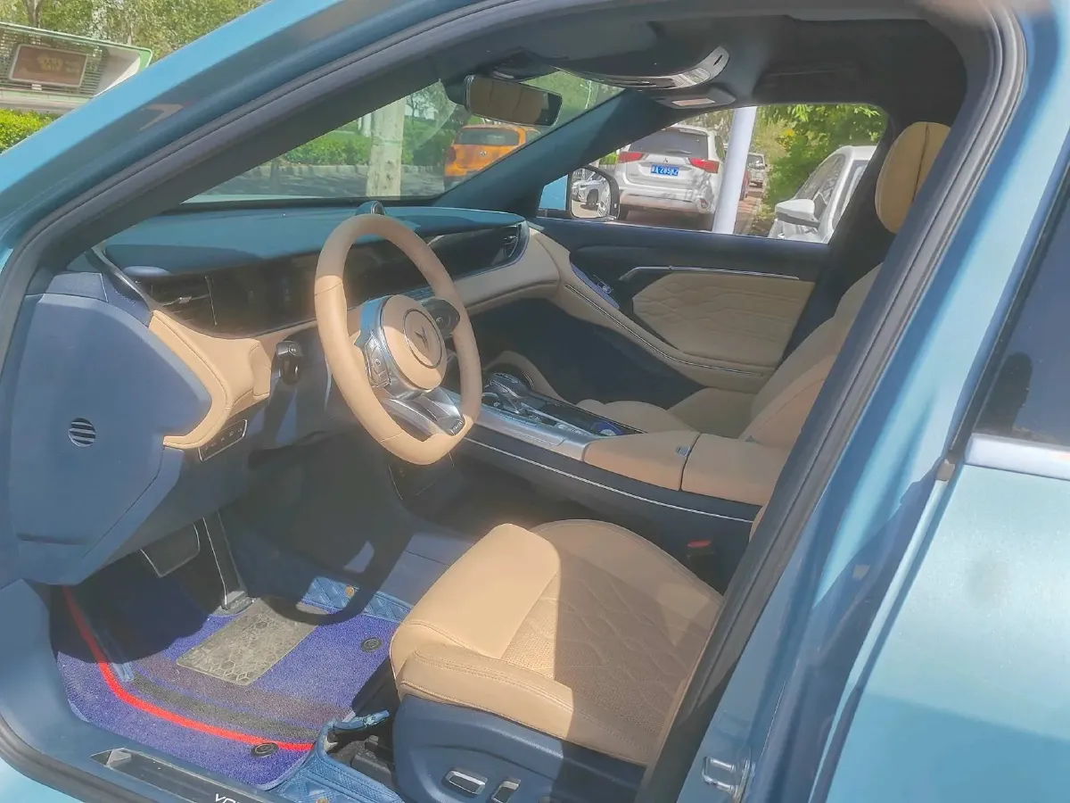 2021 Voyah FREE Range Extended 109HP REEV 33KWH,autocango,china used car exporter,china ev exporter,chinese used car exporter,chinese used ev exporter