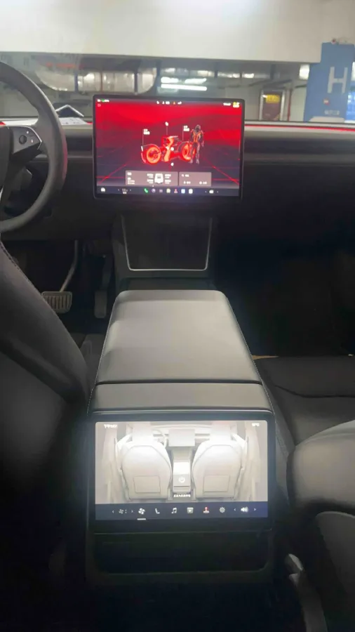 2025 Tesla Model Y BEV 62.5KWH,autocango,china used car exporter,china ev exporter,chinese used car exporter,chinese used ev exporter