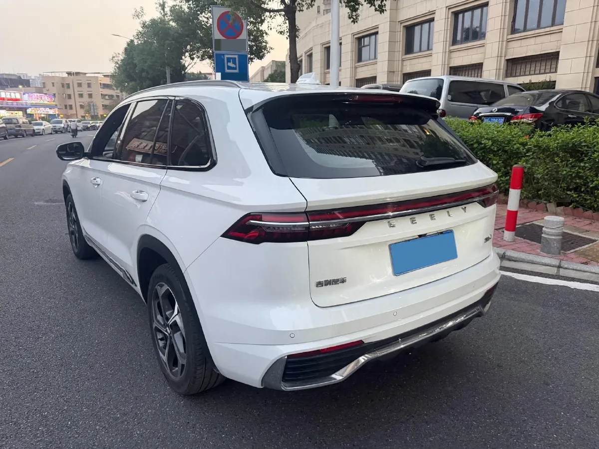 2021 Geely Monjaro 2.0T 218HP L4 7DCT,autocango,china used car exporter,china ev exporter,chinese used car exporter,chinese used ev exporter