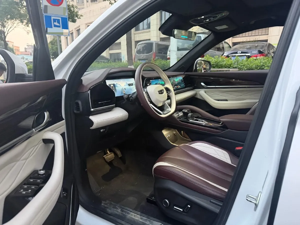 2021 Geely Monjaro 2.0T 218HP L4 7DCT,autocango,china used car exporter,china ev exporter,chinese used car exporter,chinese used ev exporter