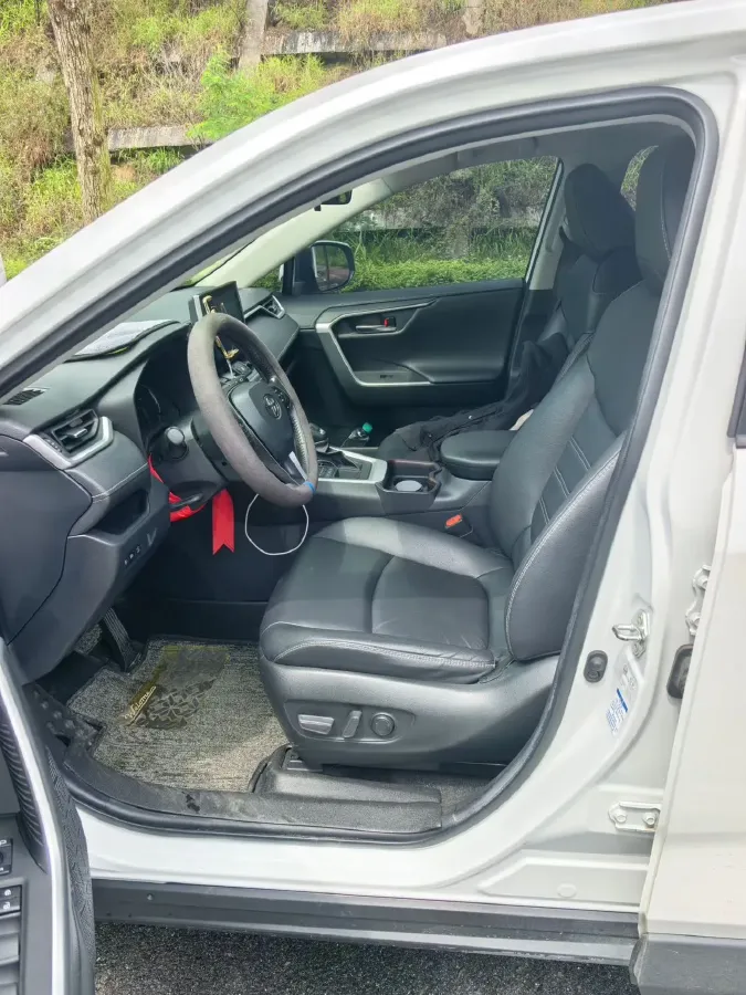 2022 Toyota RAV4 2.0L 171HP L4 CVT,autocango,china used car exporter,china ev exporter,chinese used car exporter,chinese used ev exporter