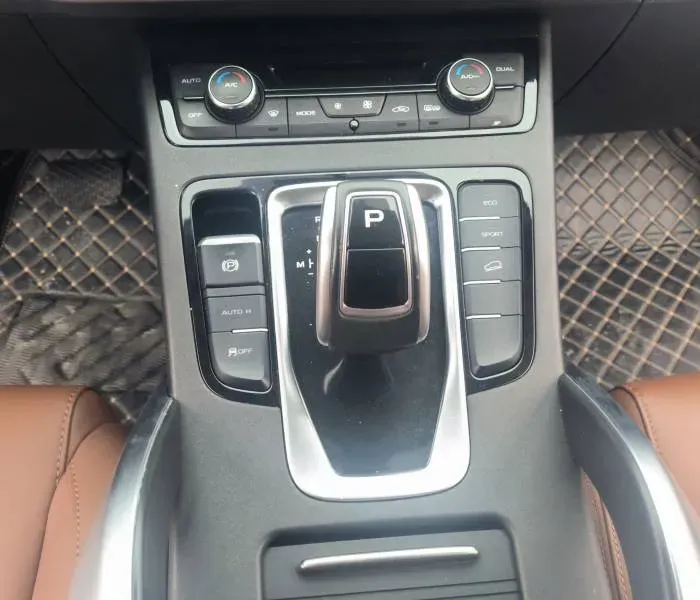 2021 Geely Azkarra 1.8T 184HP L4 7DCT,autocango,china used car exporter,china ev exporter,chinese used car exporter,chinese used ev exporter