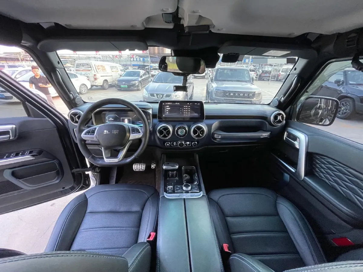 2020 Beijing BJ40 2.0T 224HP L4 8AT,autocango,china used car exporter,china ev exporter,chinese used car exporter,chinese used ev exporter