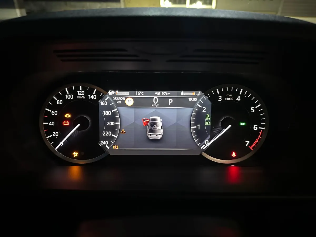 2023 Land Rover Discovery 2.0T 300HP L4 8AT,autocango,china used car exporter,china ev exporter,chinese used car exporter,chinese used ev exporter