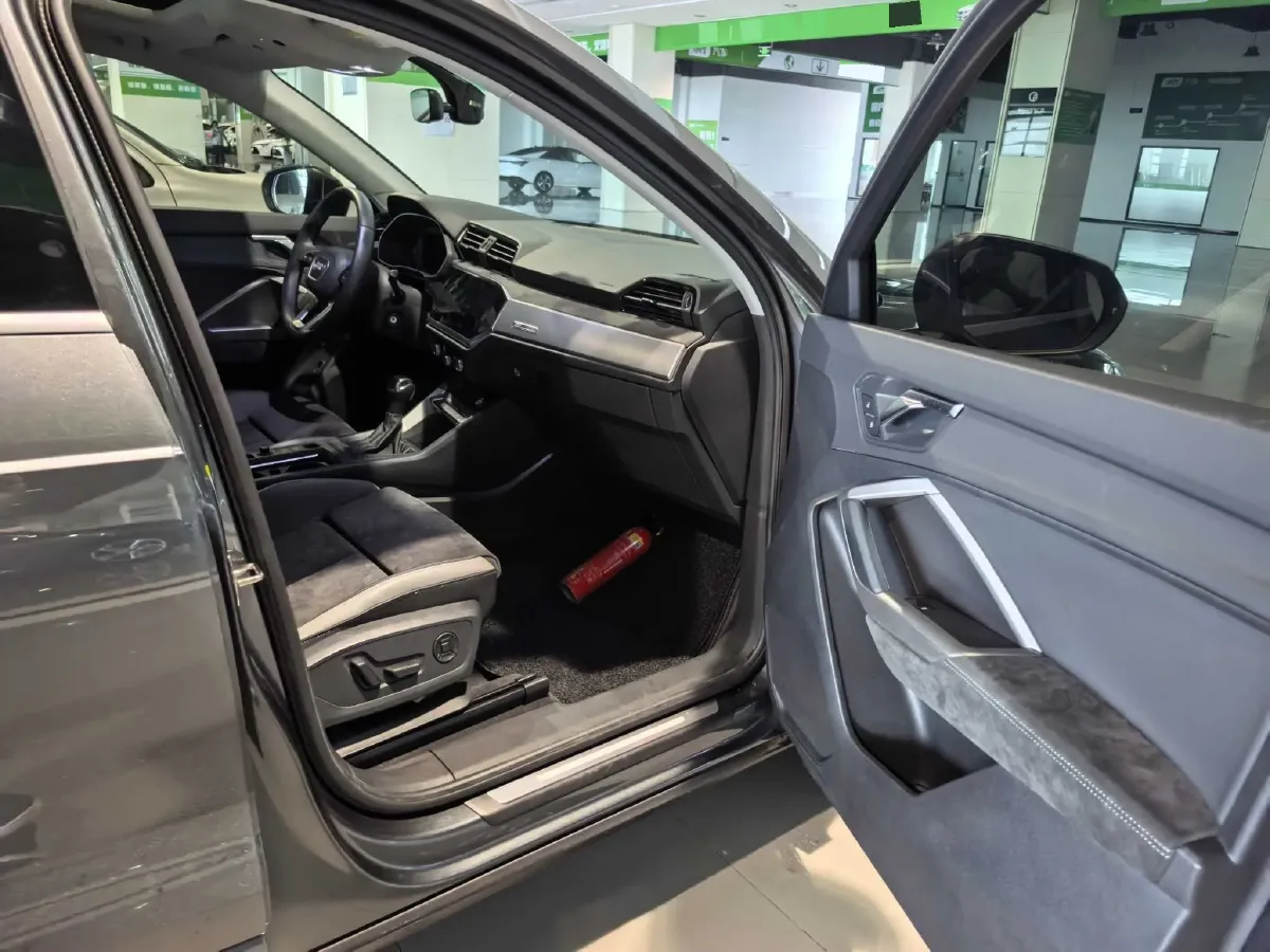 2021 Audi Q3 1.4T 150HP L4 7DCT,autocango,china used car exporter,china ev exporter,chinese used car exporter,chinese used ev exporter